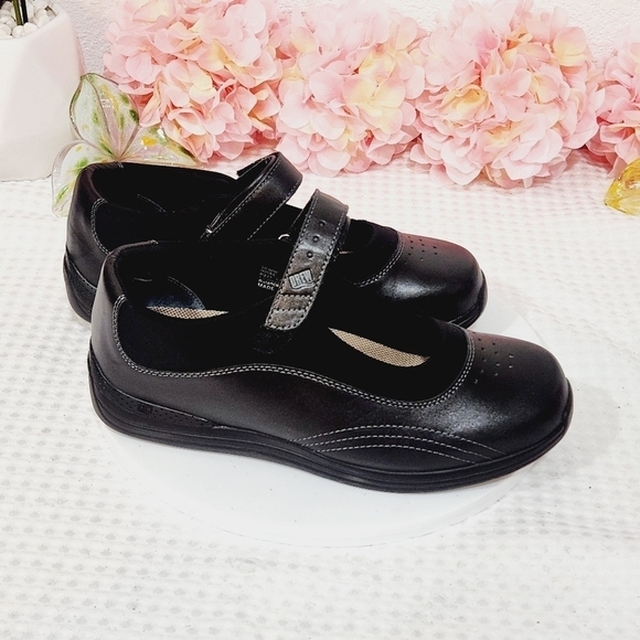 DREW Rose Mary Jane Leather Comfort Orthopedic Diabetic Shoe Women's 10 WW - Picture 6 of 10